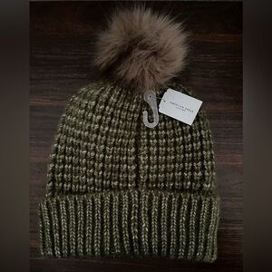 American Eagle Outfitters Olive Knit Pom-Pom Beanie